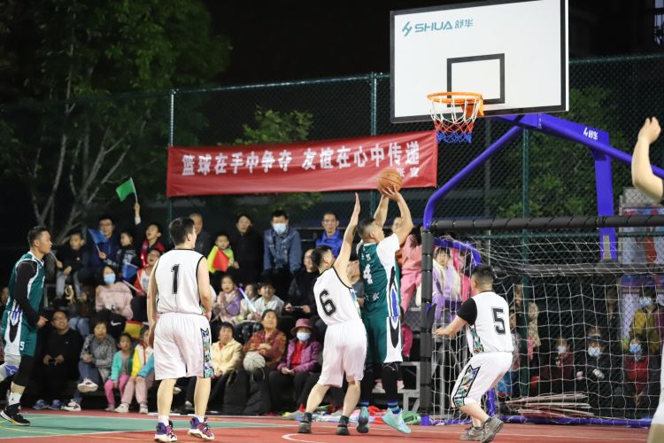 在这